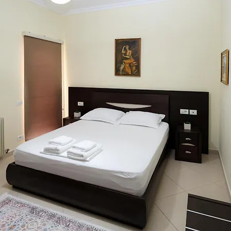 Opus Hotel *