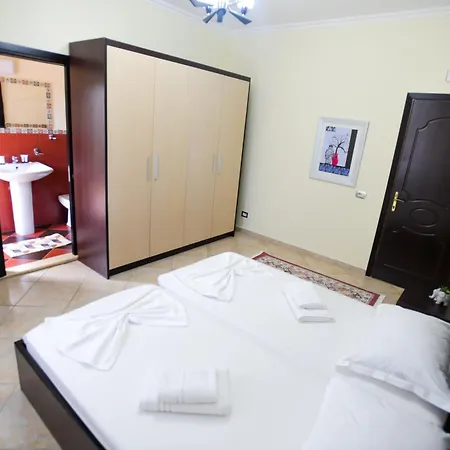 Ilary Hotel *